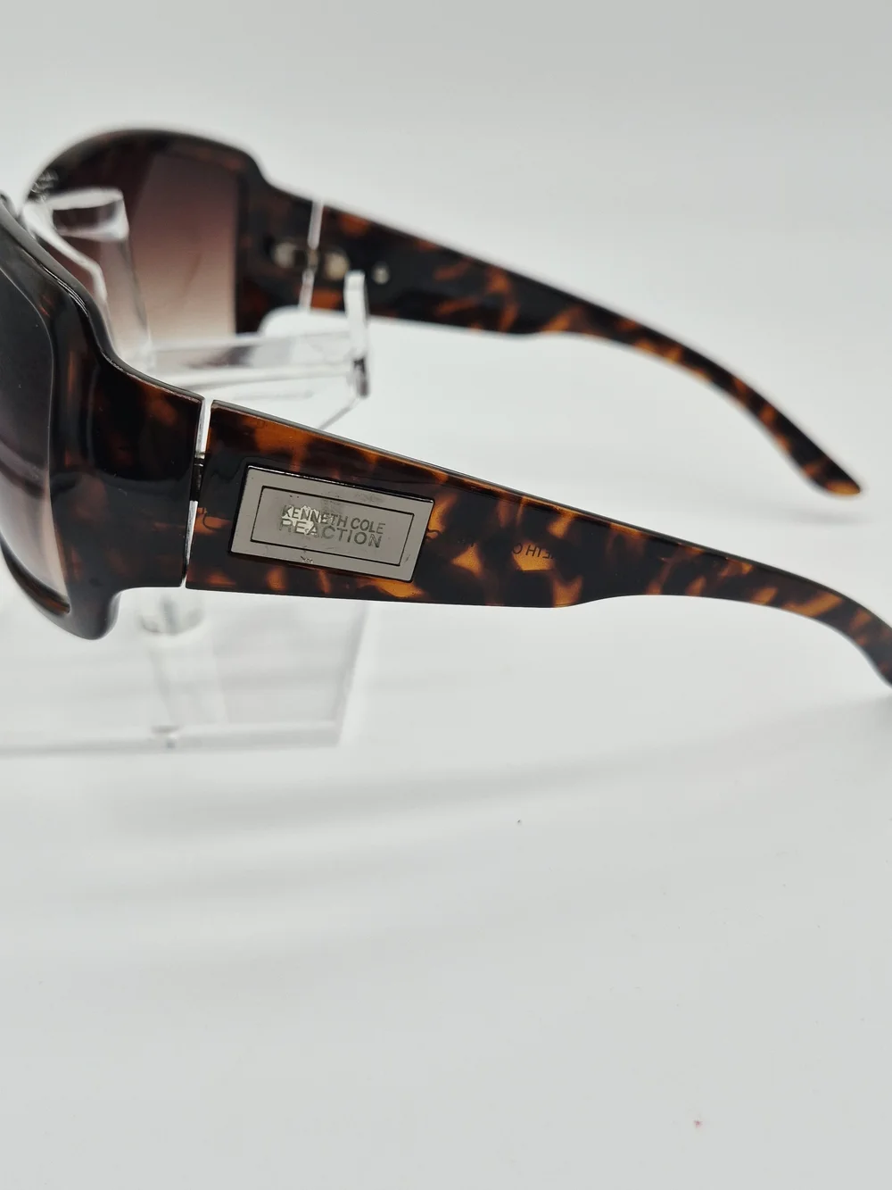 Kenneth Cole Reaction Women's Tortoiseshell Sunglasses - Brown Gradient Lenses